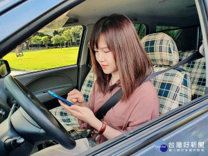 交通局為推廣民眾使用路邊停車自助計費App，「前30分鐘只要1元」優惠活動將持續至明年12月5日止