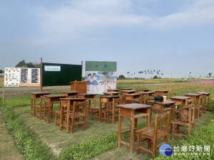 位於嘉義縣中埔鄉隆興村的「花園教室」及「菸田花海」／讀者提供