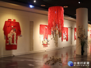 新北市客家文化園區即日起至110年1月31日展出「曠野瑞獸－蘇雅純多媒材個展」