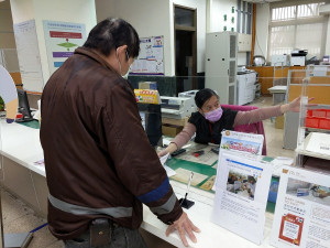 尚未繳納之車主務必於109年12月31日以前繳納，逾期將依公路法第75條規定處新臺幣300元至3,000元罰鍰