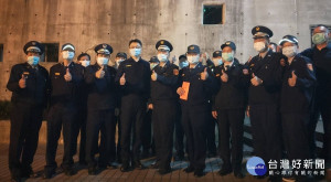 板橋民防中隊長楊三雄、板橋警分局長劉炯炫、板橋義警中隊長陳福源至各外勤所慰問協勤民力