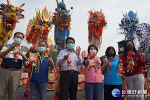 六堆300歡慶元宵　屏東市林仔內三山國王廟竹竿炮、麟洛鄭成功廟請水點龍迎燈