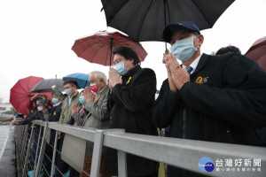 基隆228追思會　林右昌：堅持民主自由道路，勿讓悲劇重演