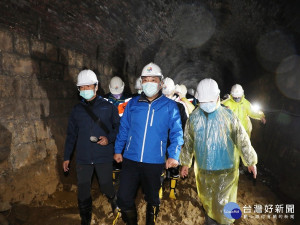 瑞芳區舊三貂嶺隧道自行車道改造，預計今(110)年底完工啟用，市長侯友宜22日前往視察