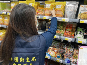 桃園市衛生局維護民眾食品安全，抽驗清明兒童節應景食品