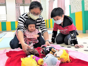 新北市立圖書館從4月份開始，陸續於全市各區分館推出共12場次的免費「寶寶閱讀抓周趣」活動