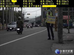 科技照相取締超速。林重鎣攝