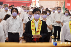 旱象未解　陳其邁赴關帝廟祭天祈雨