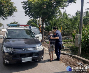 北港警方獲報老翁走失積極迅速的處置作為，平安尋回老翁杜絕可能之憾事發生，深獲鄉里讚許與肯定。