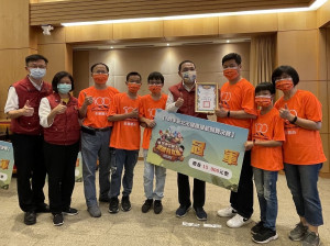 五股國小除獲得年度總冠軍外，更以近2,500分的高平均積分擊敗近百所學校，勇奪積分賽冠軍 
