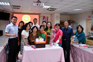 南投縣學生校外會祝福向日葵爸媽母親節快樂。（校外會提供）