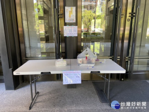 高雄社區防疫加嚴措施  大樓設置「集中取物區」 外送員不進入