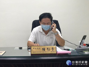 副分局長電話連線宣導。林重鎣翻攝
 