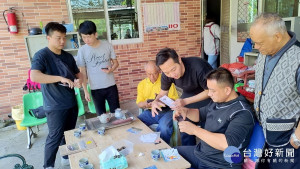 南開科大與企業成立拉芙蘭雙龍七彩服務平台，供跨領域學習。（南開提供）