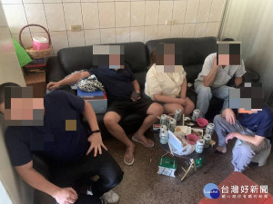 5名男女相約群聚飲酒，員警當場製表紀錄函送裁罰