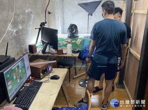 新莊警分局日前於一間封閉的娃娃機店內，查獲「推筒子」職業賭場