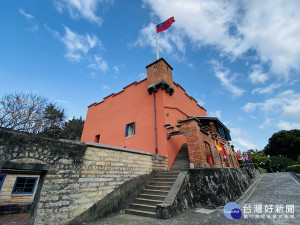 7月24日起開放淡水古蹟博物館等五館一園室內空間，提供民眾入館參觀，每日開放3梯次，採線上預約制，並於22日開始受理申請