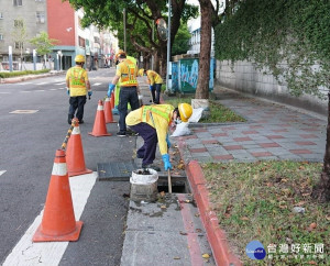 烟花颱風來襲　北市加強易積淹水區溝渠巡檢清疏