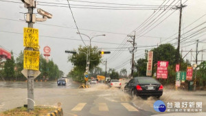 豪雨為南投不少地方帶來積水與災情。（許淑華辦公室提供）