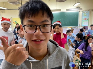 錄取國立東華大學體育與運動科學系的雙溪高中陳銘祥