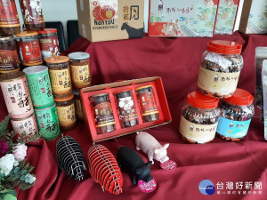 南投縣農產公司的肉製加工產品都可安心健康吃。（農產公司提供）