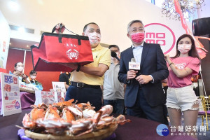 備受饕客期待嚐鮮的萬里蟹時節，今年新北市政府攜手知名電商及飯店線上開賣