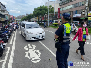 交通安全月，中壢警加強取締維護交通