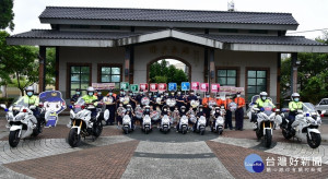 嘉義縣警局出動大小重機，上街宣導交安／陳致愷翻攝