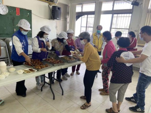 雲林下半年補助水林鄉土厝長青食堂48萬餘元，於今(1)日舉辦揭牌儀式/李光揚翻攝