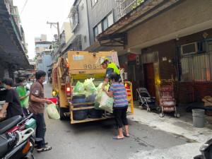 桃園4里專用垃圾袋宣導結束，11月起無專用垃圾袋清潔隊將拒收