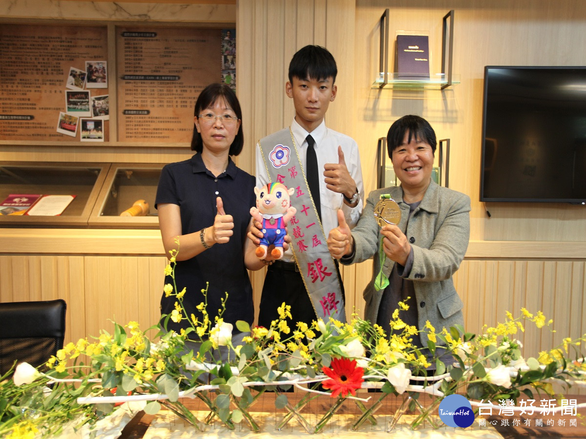第51屆全國技能競賽　員農「婚宴」獲青年組花藝職類第二