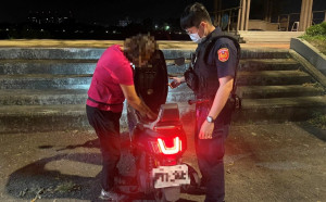 嘉義市興安派出所員警協助民眾找回愛車／警方提供