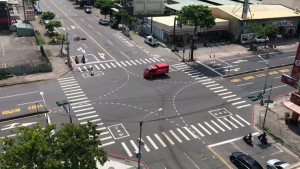 即刻救援不容堵　高市鳳頂路四處路口試辦緊急車輛優先通行號誌