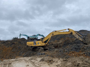 桃園觀音地區遭傾倒廢土，大園警方強力取締不手軟