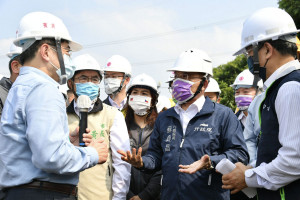 行政院長蘇貞昌5日視察台電龍崎變電所（圖／行政院提供）