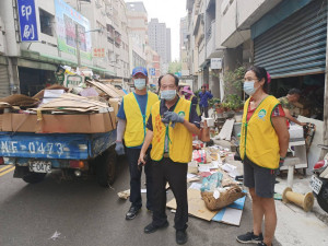 部分回收個體戶長期囤積垃圾造成地方紛爭