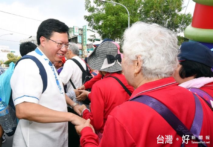 鄭市長表示，市府規劃多元樂活重陽活動，讓長輩忘年忘憂，每天保持快樂健康的心情。 