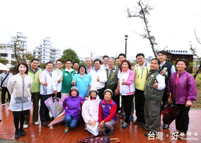 鄭市長表示，為嘉惠平鎮山子頂地區近6萬市民，市府規劃興建山子頂圖書分館。