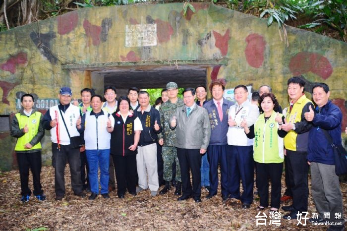 鄭市長指出，「雙連坡碉堡公園」，不僅能美化市容、提供居民優良的活動空間，更將成為平鎮的觀光新亮點。 