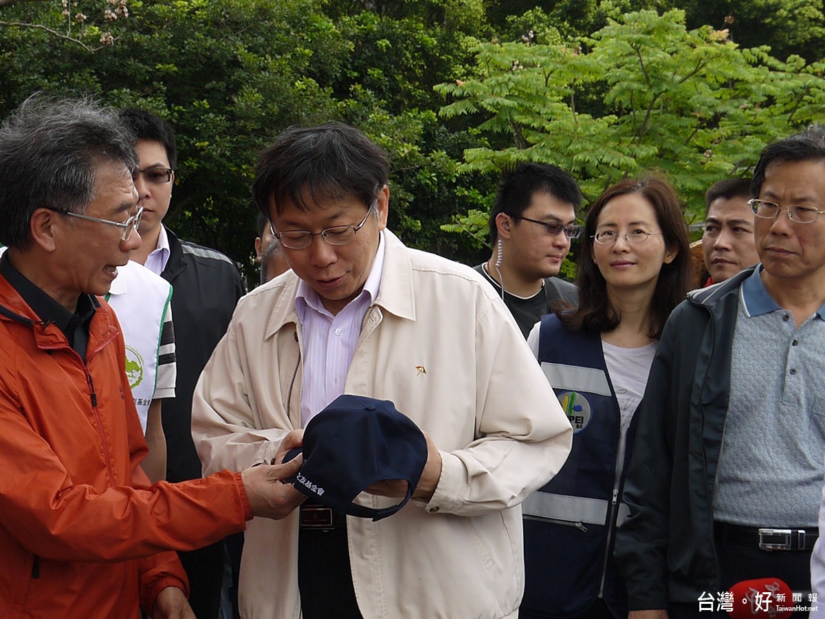 求新求變，陽明山花季推手黃淑如（右三）（圖／臺北市政府工務局公園處）