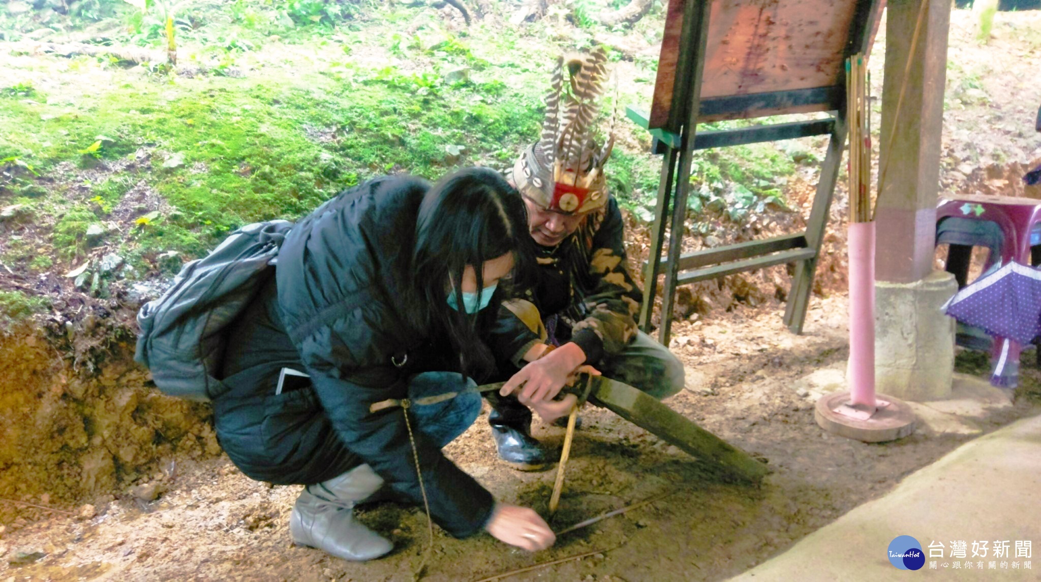 喜鴻假期的「烏來泰雅獵人體驗二日」提供造訪旅客體驗泰雅原鄉生活，是人氣相當高的親子行程，同時也獲得國旅卡推薦優質行程的肯定。（圖／喜鴻假期提供）