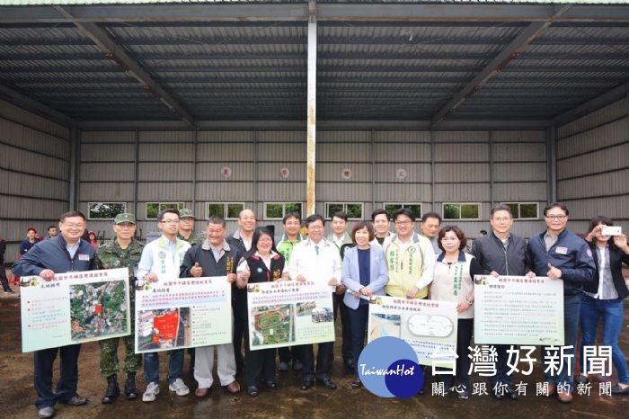 桃園市長鄭文燦前往平鎮區雙連坡（三）營區，視察「桃園市平鎮區雙連坡（三）營區興建自由車場可行性評估」。