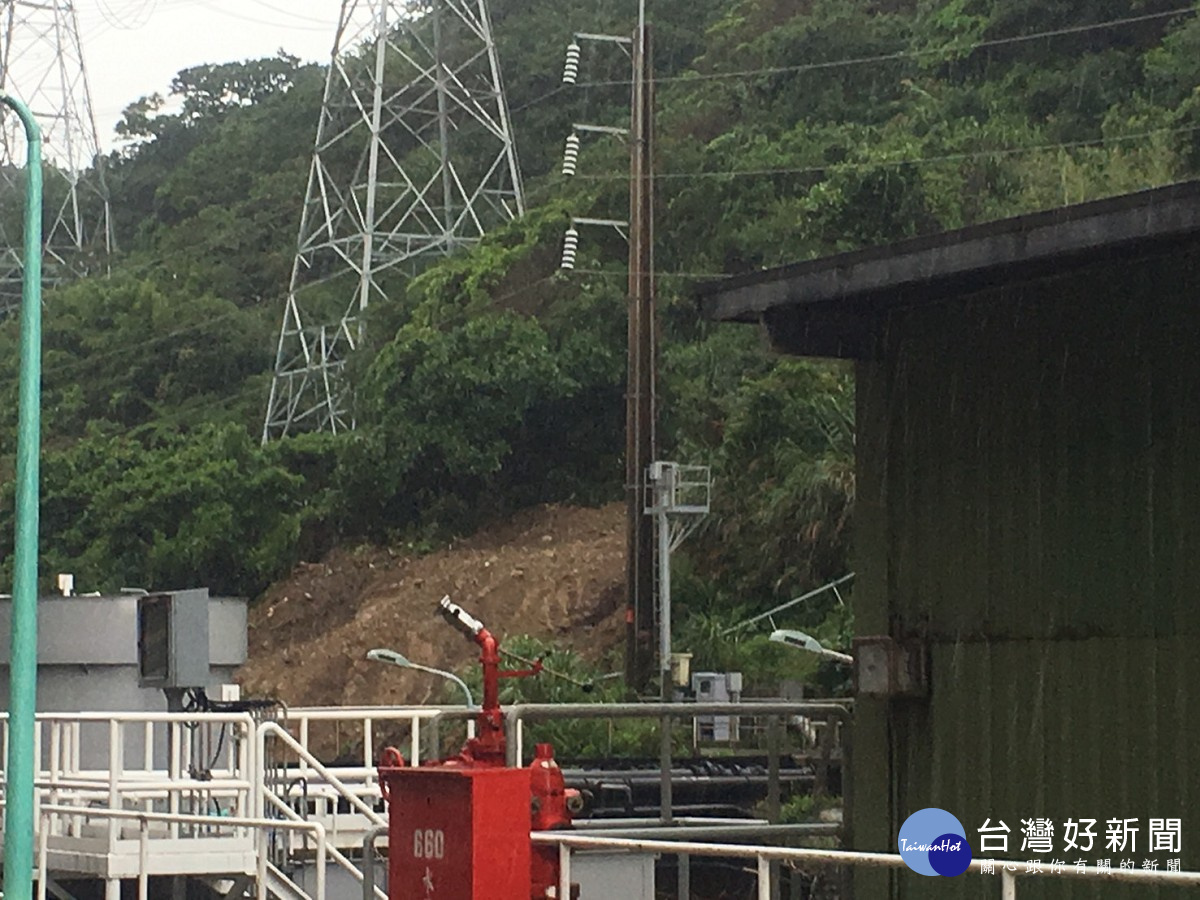 乾貯設施周遭的其他山坡地區亦有土石流失情形3