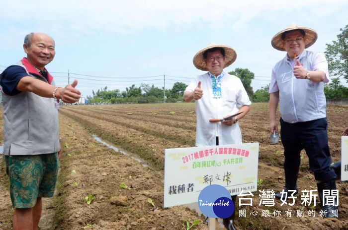 鄭市長表示，客家人以「愛物惜物、就地取材」的精神製作酸菜，從客家料理中，能看到先人的智慧。