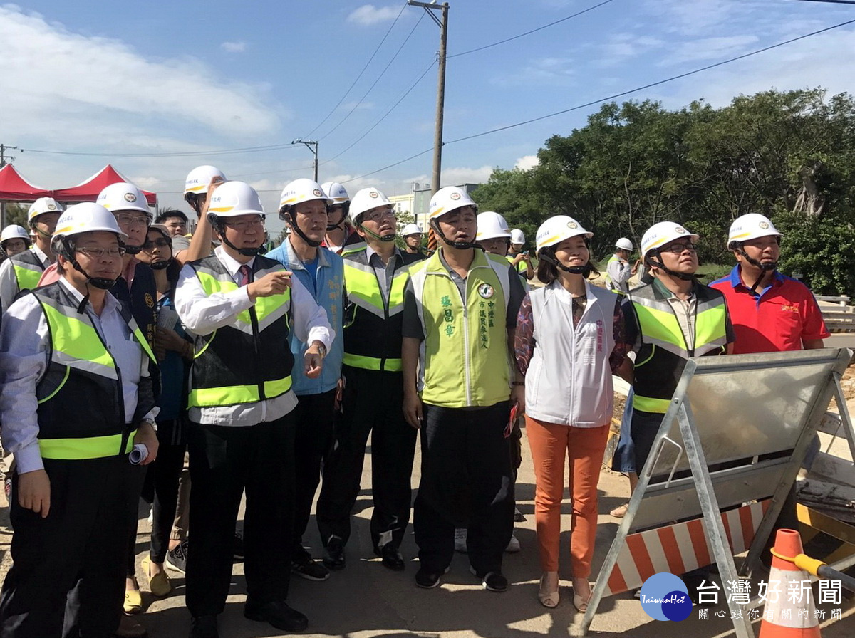 打造更好的生活圈道路，桃園市長鄭文燦視察桃49-1第三期道路拓寬工程。