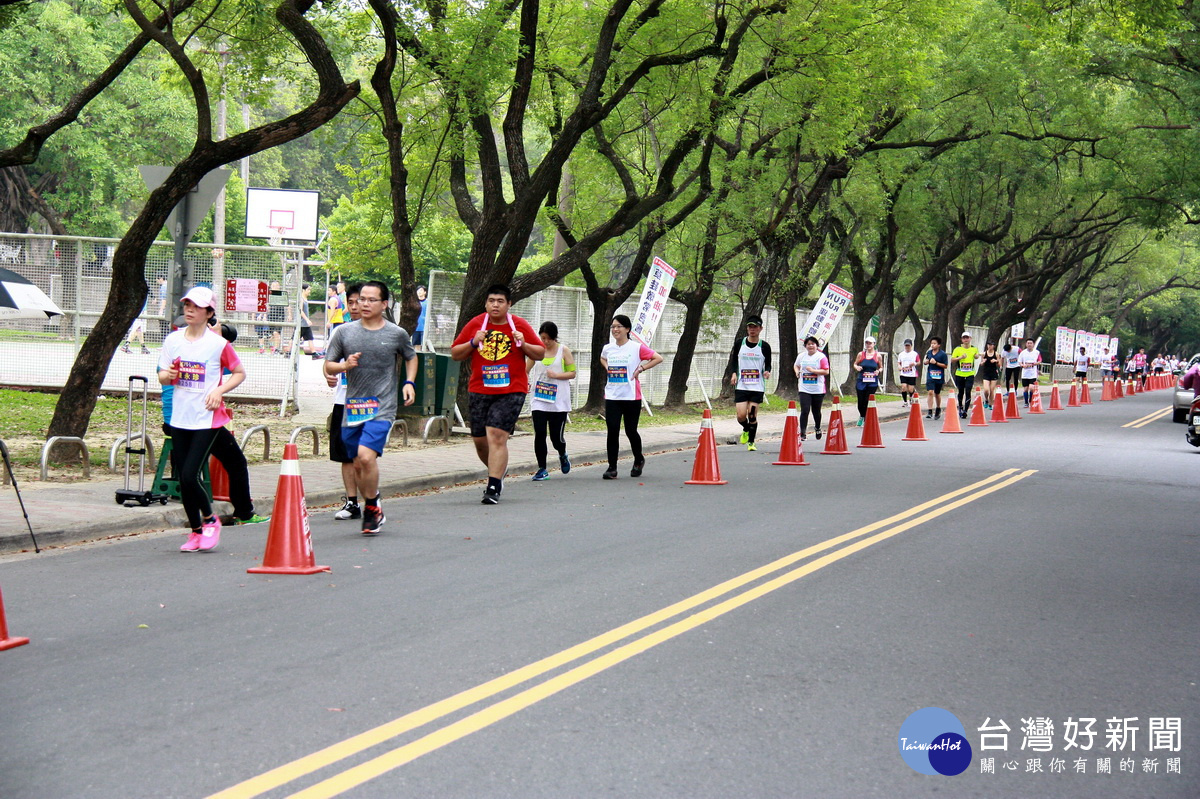 Life生活網 南投馬拉松3700選手競跑參賽年齡最長89歲 最小5歲