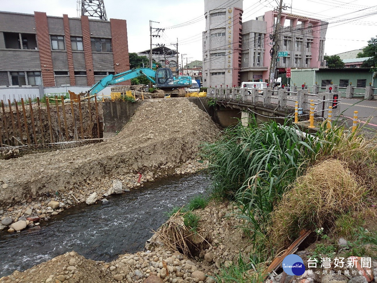 即將進行改建的桃園市八德區成功橋現況。