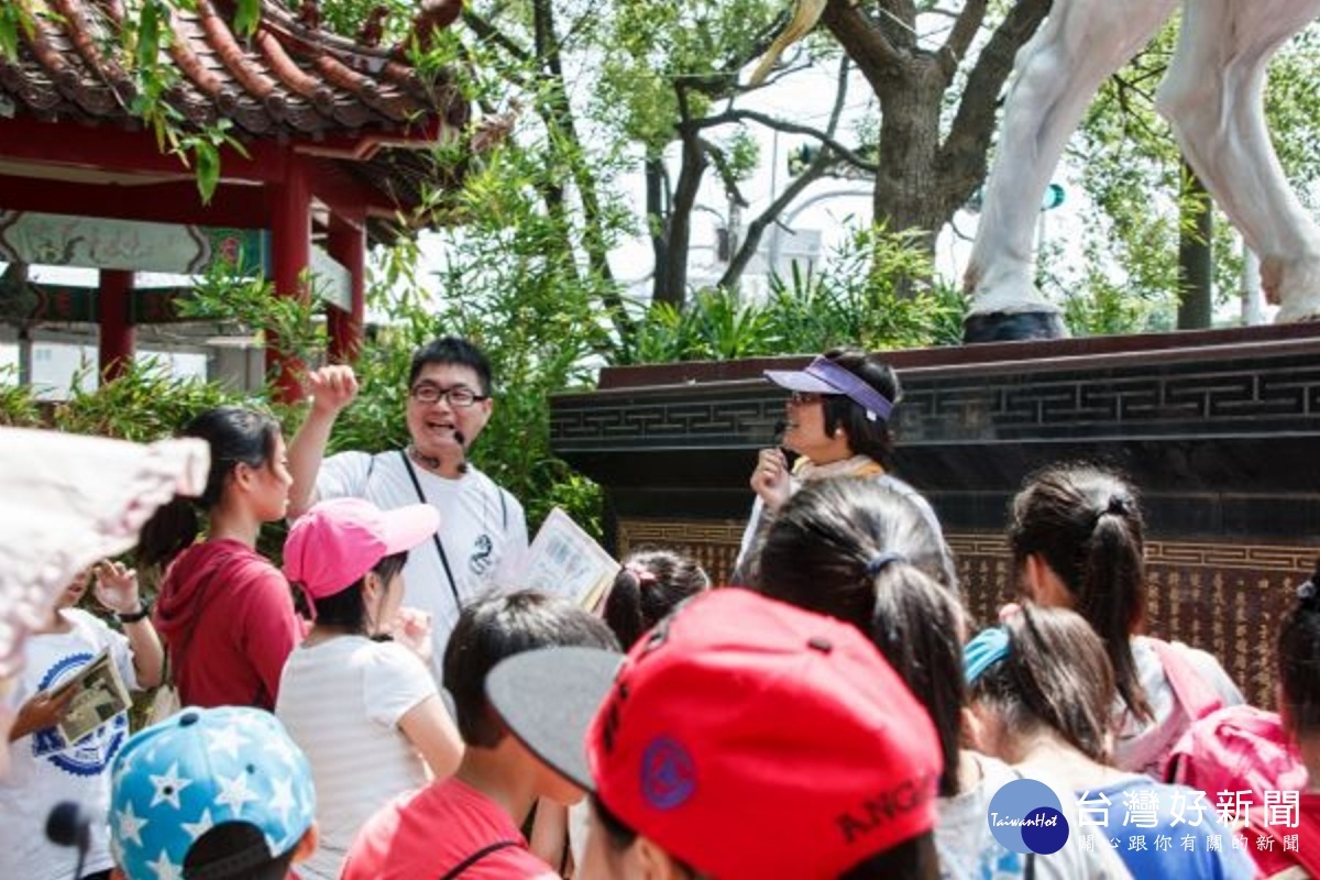 子龍國小王自強老師獲選台南市師鐸獎。