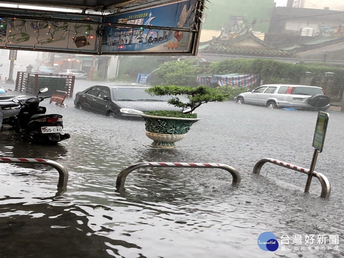 雨彈強灌彰化　多處鄉鎮災情慘重