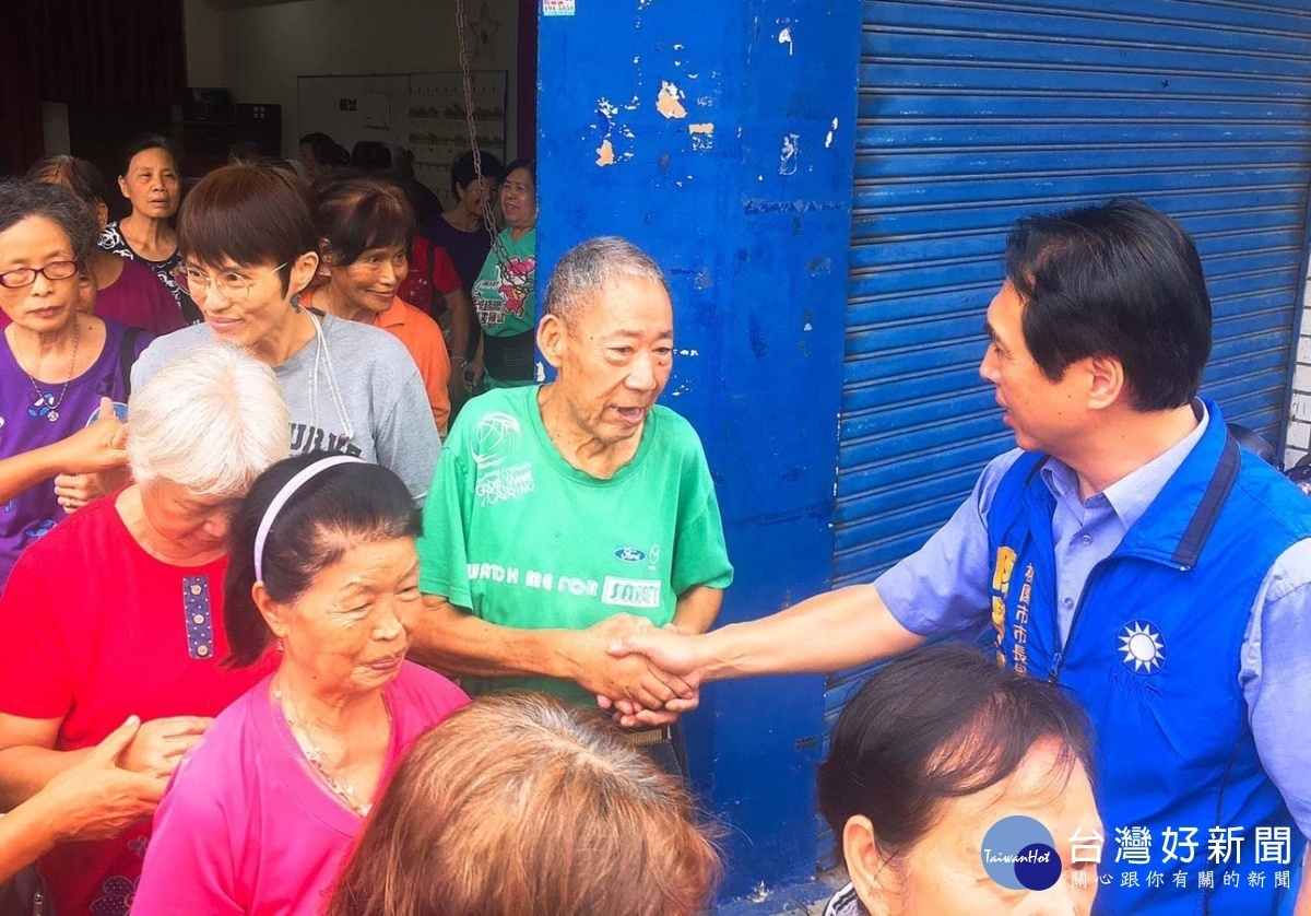 國民黨桃園市長候選人陳學聖出席大溪區、平鎮區固本會報，呼籲支持群眾團結。